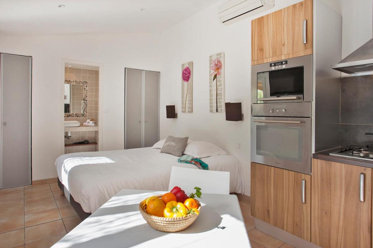 Amarylis A Calvi Location 2 Pers Avec Clim Jardin Piscine Et Barbecue Villa Exterior foto